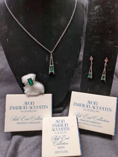 AVON Emerald GREEN Baguette Rhinestone Necklace earring ring PARK EAST 1975 Set