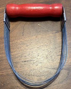 Vintage ANDROCK Wire Pastry dough Blender Cutter Red Wood Handle Made in USA