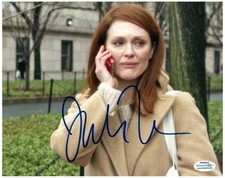 Julianne Moore Signed Autographed 8x10 Photo ACOA