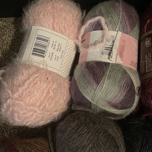 lion brand heartland paton buttercream yarn mixed lot 11 skeins - Picture 6 of 14