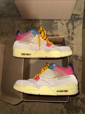 Size 10.5 Mens Air Jordan 4 guava Ice DC9533-800 Used