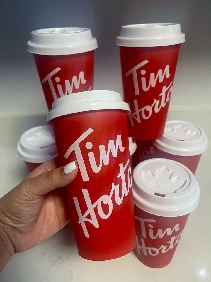 Taza reutilizable Tim Hortons 18 OZ - Arce de Canadá con tapa blanca Foto 2 de 4