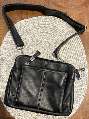 Tignanello Supple Black Leather Crossbody Purse Vintage with Adjustable Strap