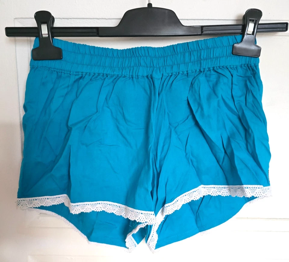 SHORT BLEU AVEC DENTELLE BLANCHE EN COTON CARAMBOLE TAILLE S NEUF - Photo 1/2