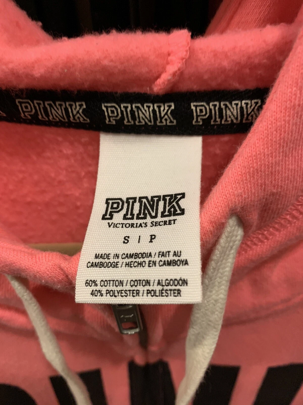 UNDERCOVER Giacca con cappuccio Victoria Secret rosa caldo taglia small usata in ottime condizioni