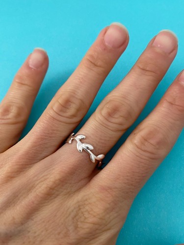 Olive Leaf Narrow Band Ring RRP 