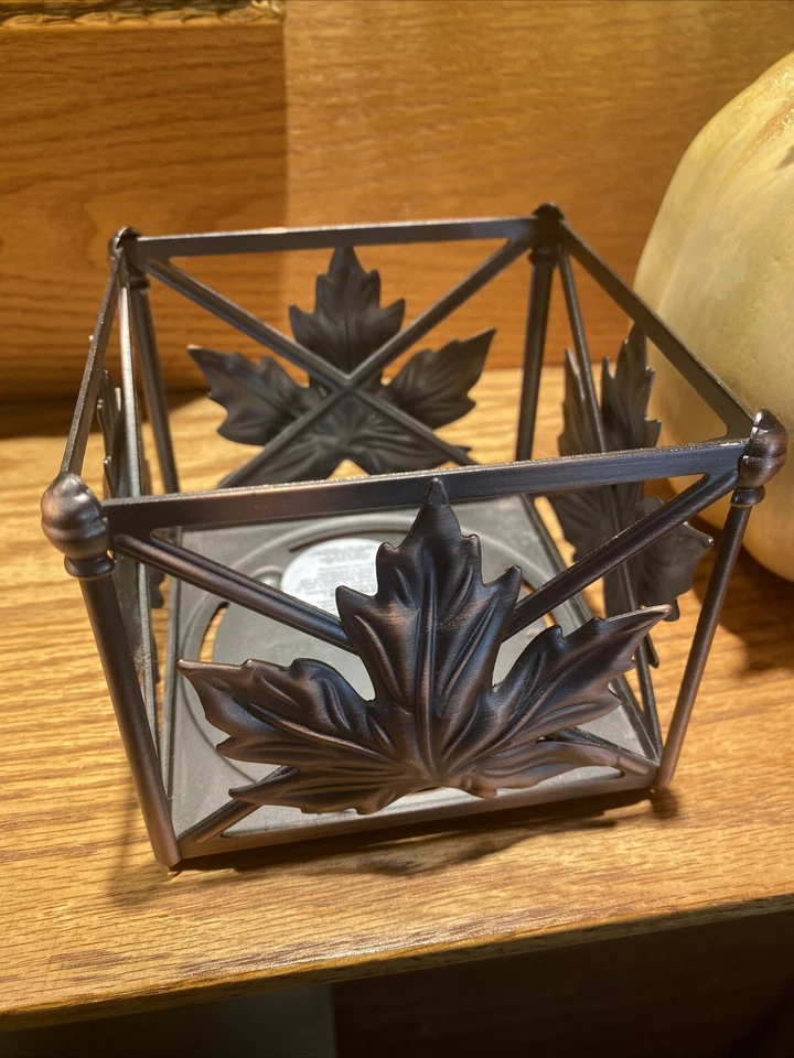 Bath & Body Works 16 унций квадратный лист подсвечник подержанный - Изображение 2 из 4