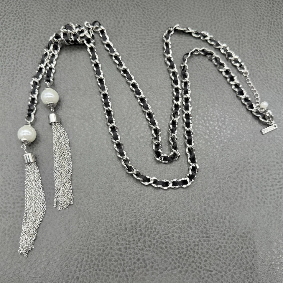 WHBM Lariat Y Drop Necklace Silver Tone Black Ribbon Faux Pearl Tassel Chain - Image 3 of 4
