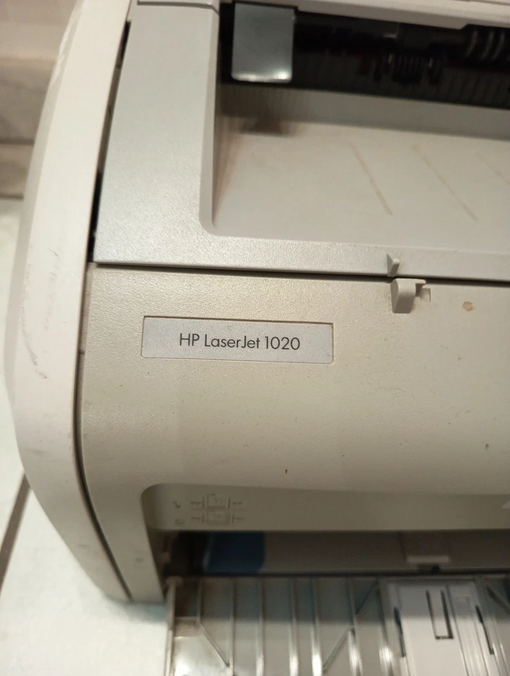 HP LaserJet 1020 monochrome workgroup laser printer Q5911A - Non Funzionante  - Immagine 3 di 4