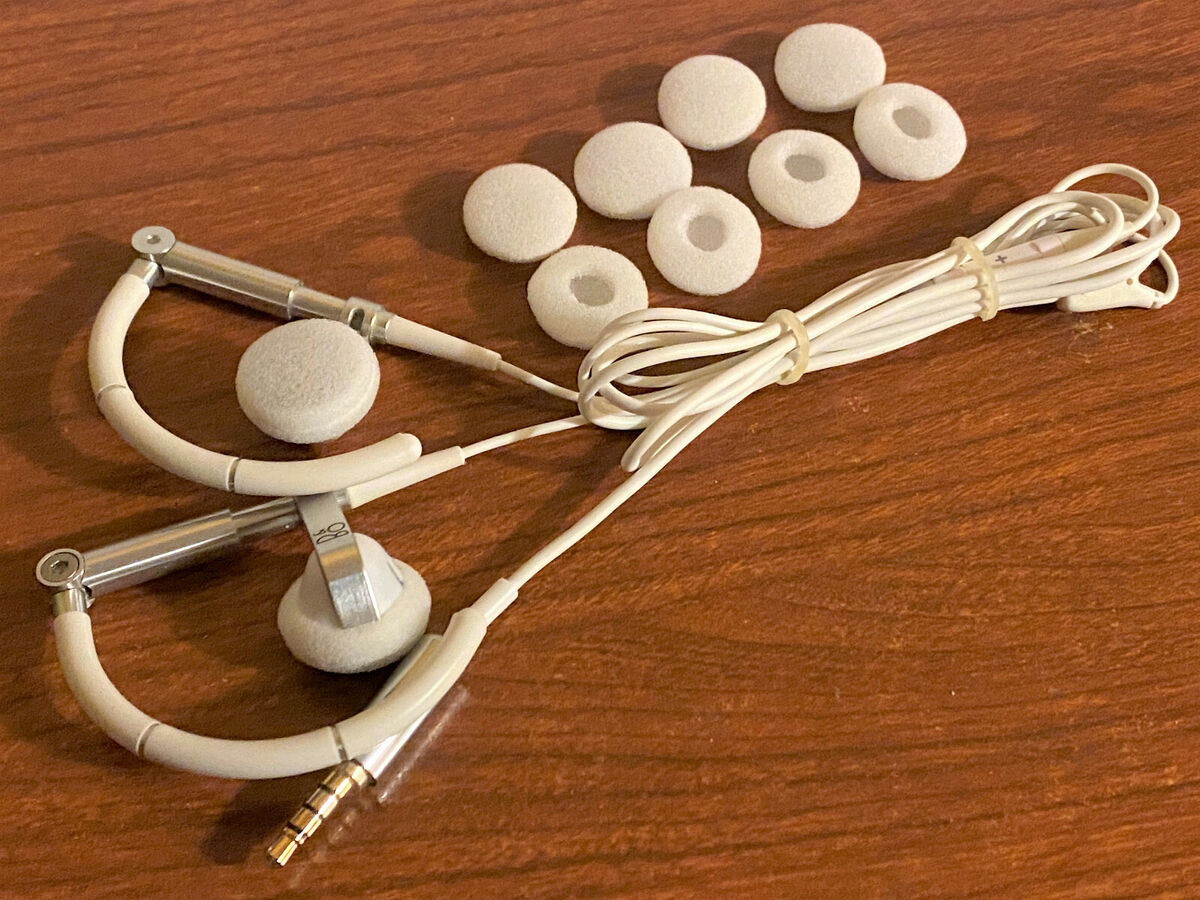 Genuine Bang & Olufsen B&O BeoPlay A8 3i Wired Earphones Genuine Bang & Olufsen B&O BeoPlay A8 3i Wired Earphones