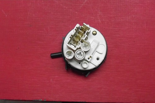 Waschmaschine HOOVER OPHS712B/1-80 Druckschalter