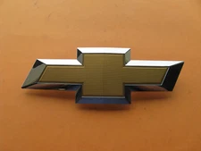 15 16 17 18 19 CHEVY COLORADO FRONT GRILLE EMBLEM BADGE LOGO SYMBOL SIGN A38988
