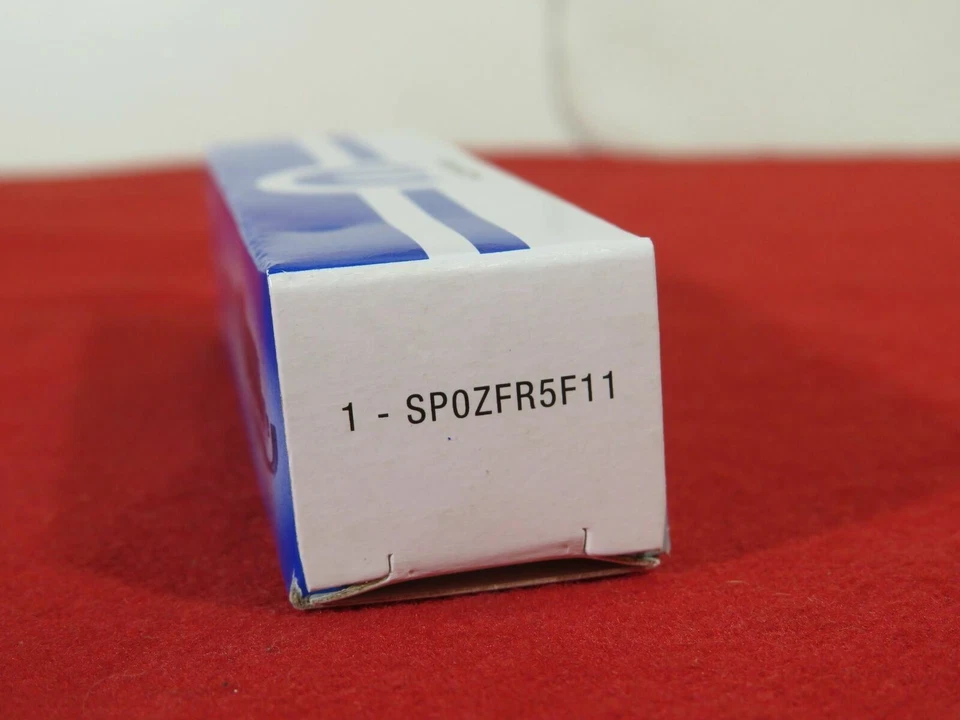 Juego de 4 bujías Dodge Chrysler Jeep 1,8 L 2,0 L 2,4 L NUEVO OEM MOPAR Foto 4 de 4