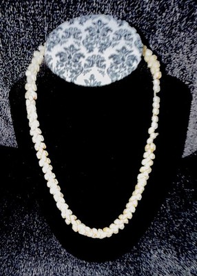 100% Niihau Shell Lei Necklace for parts or repair