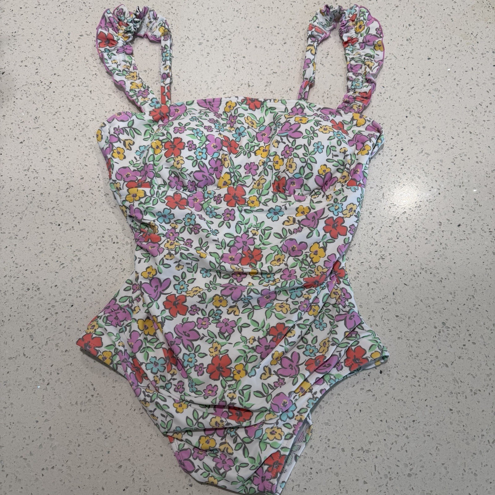 Traje de baño Cupshe pastel floral de una pieza con ribete rosa control de barriga pequeño nuevo