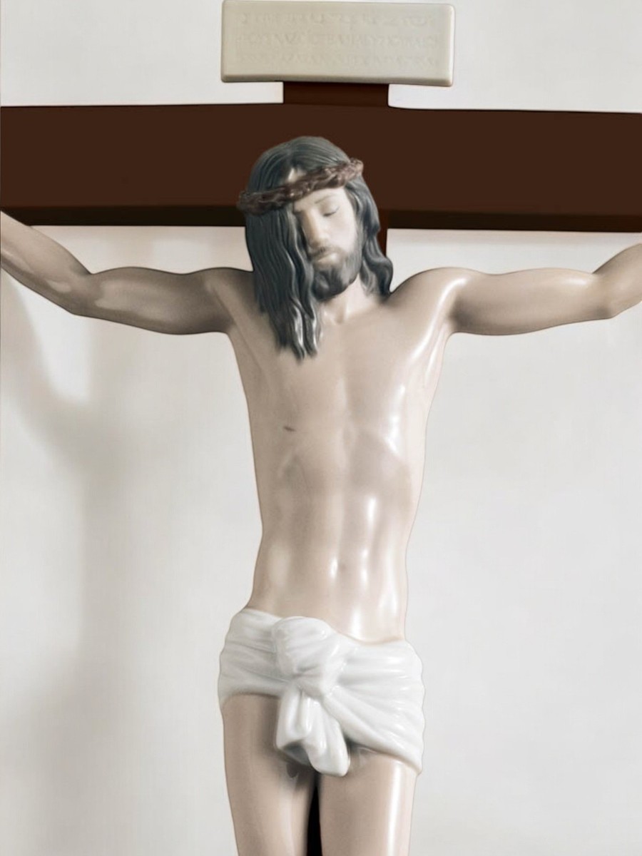 Lladro 01006912 Our Saviour Crucifix Figurine Wall Art Jesus