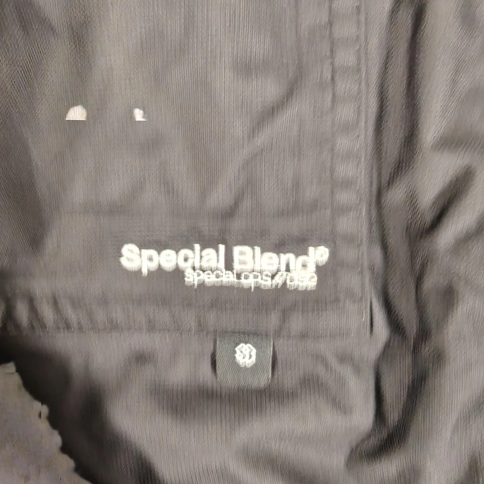 Chaqueta de mezcla especial para hombre grande 15K impermeable con capucha abrigo de snowboard bolsillos Foto 4 de 4