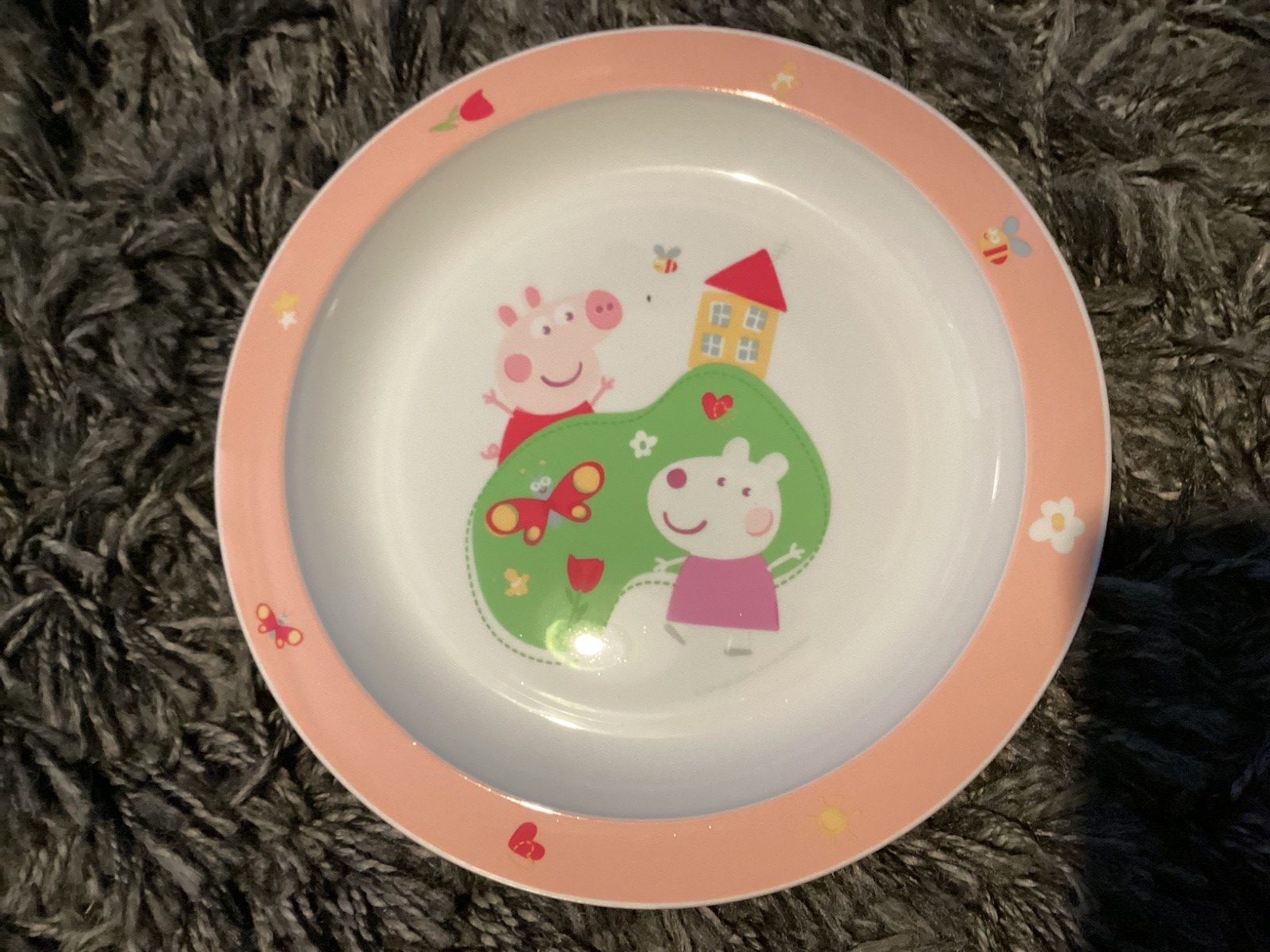 BNWT New Plastic 21cm Plate - Peppa Pig - Reusable - Suzy Sheep - BPA Free