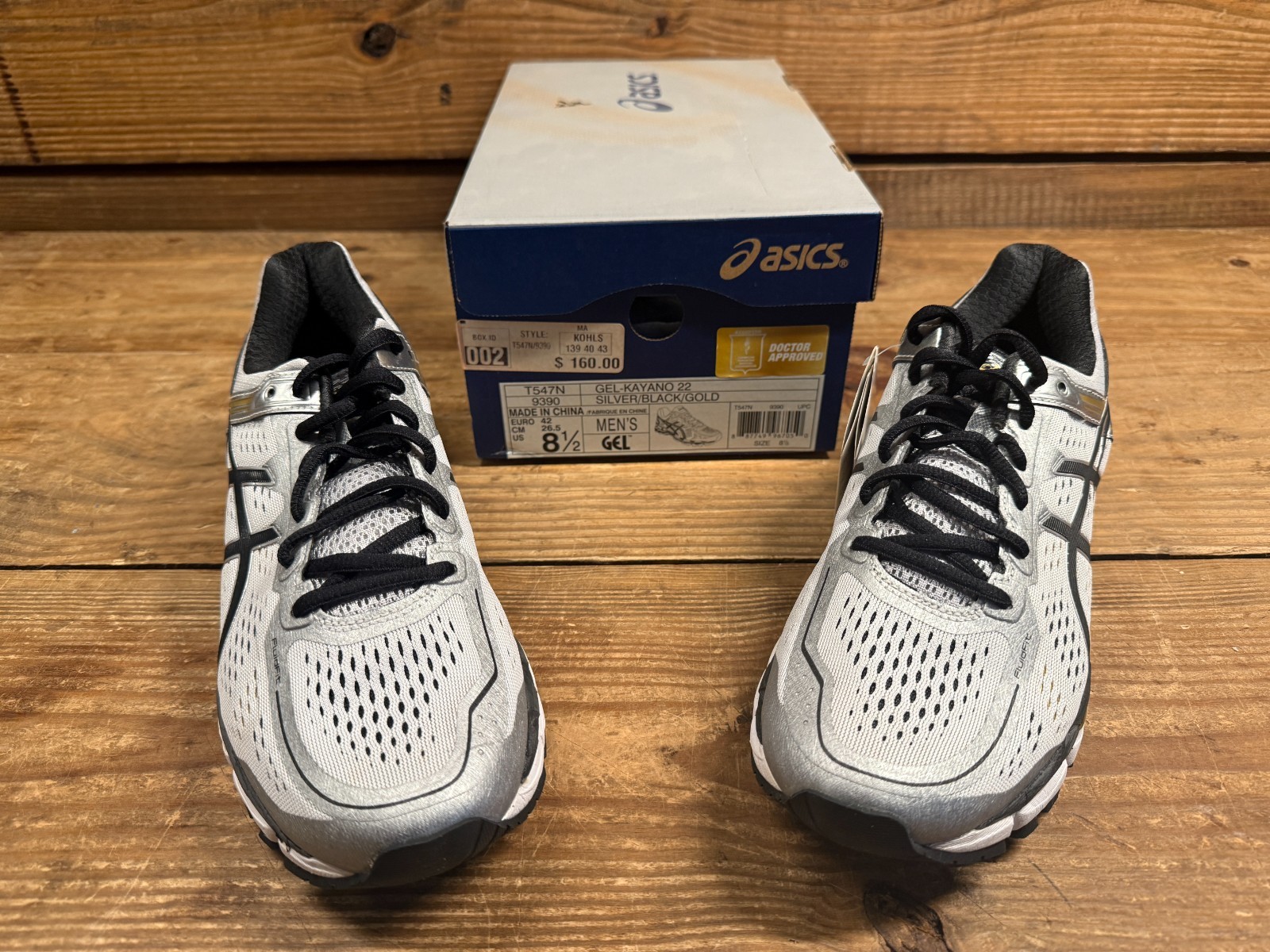 Asics Gel Kayano 22 Men Running Shoes Size 8.5 Black/Silver/Gold NEW