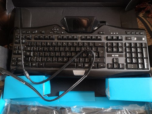 Logitech G19s Gaming Keyboard In Box - Picture 8 of 12