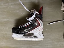 Bauer Vapor Fly30 Senior Ice Hockey Skates Size 9.5 D Width