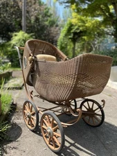 Victorian Era Heywood Wakefield Co. Antique Rattan Baby Carriage 