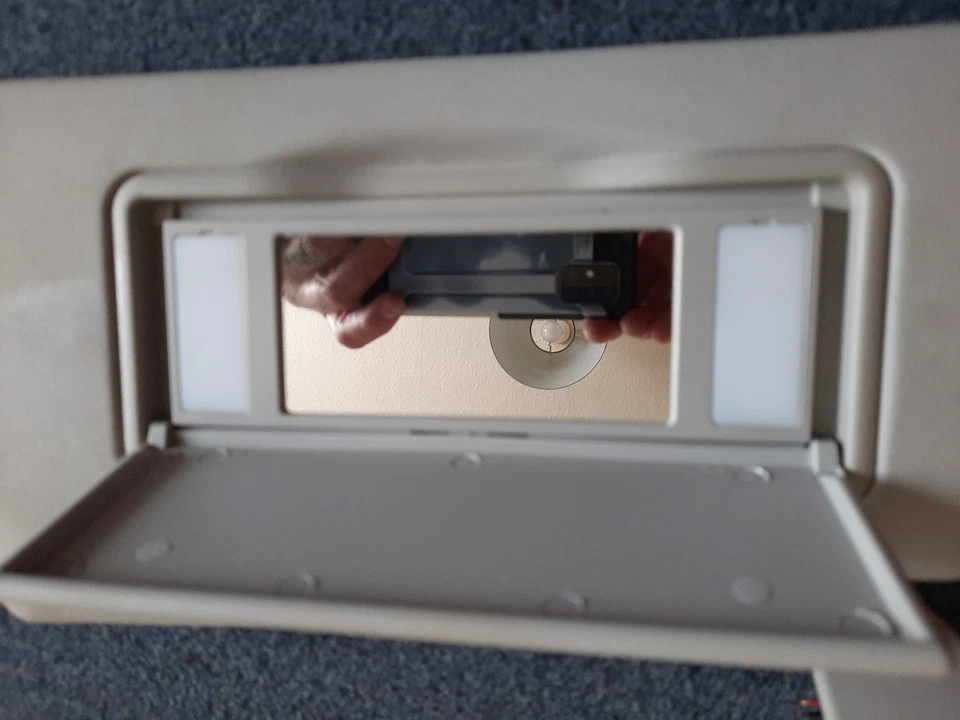 FORD FDKFJF1777771822226277777 Foto 3 de 4