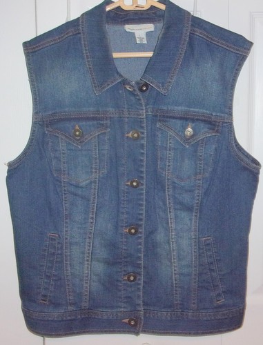 Woman's size Large Style & Co Denim, jean style button vest - Picture 7 of 7