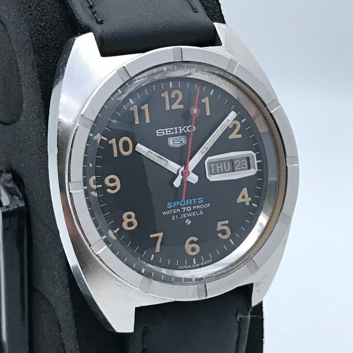 Vintage Seiko 5 Sports Automatic Water 70 M Proof Japan Made Men