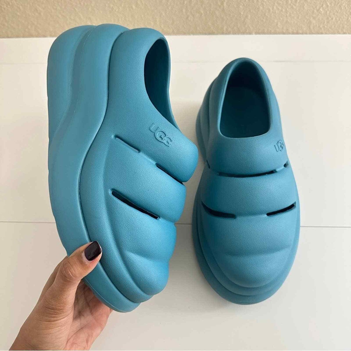 UGG Women's Shoes Ugg Sport Yeah Clog in Blue Color sz W9 | eBay