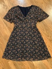 Madewell 100 Silk Size 4 Navy Blue Floral Dress W Pleated Shoulders
