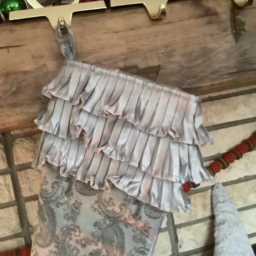 Hobby Lobby Rollstrumpf Paisley verziert schwarz silber Rüschenmanschette - Bild 2 von 4