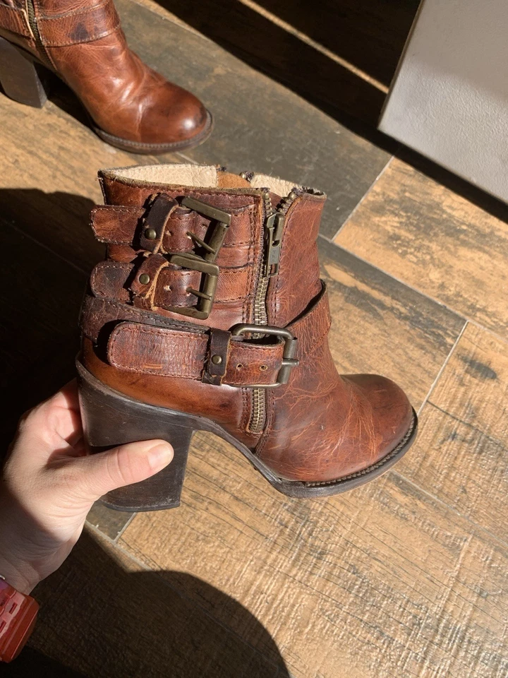 Botín Freebird BOLO by Steven de cuero envejecido talla US 9 para mujer Foto 3 de 4