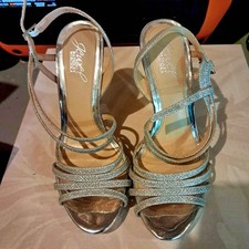 NEW, Jewel Badgley Mischka Silver Glitter "Humble" Dress Sandals   NEW