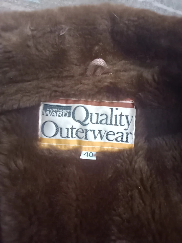 Abrigo de Cuero Montgomery Ward Vintage Talla 40 Mediano Forrado de Piel Botón Frontal Foto 2 de 4