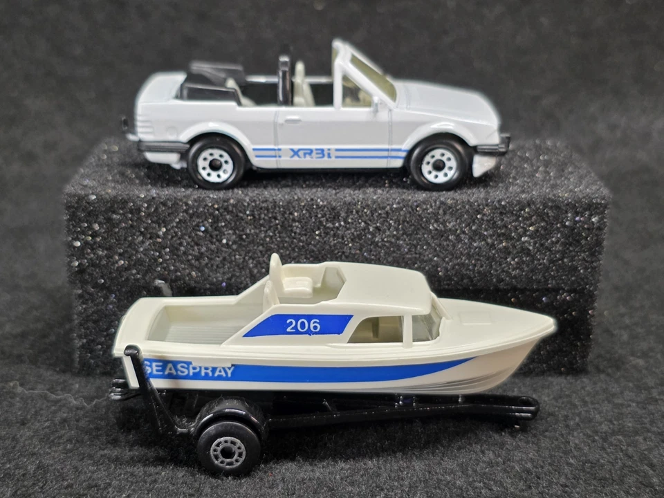 Matchbox Two Pack No. TP 115 Ford Escort Cabriolet and Boat with Trailer - Image 2 of 4