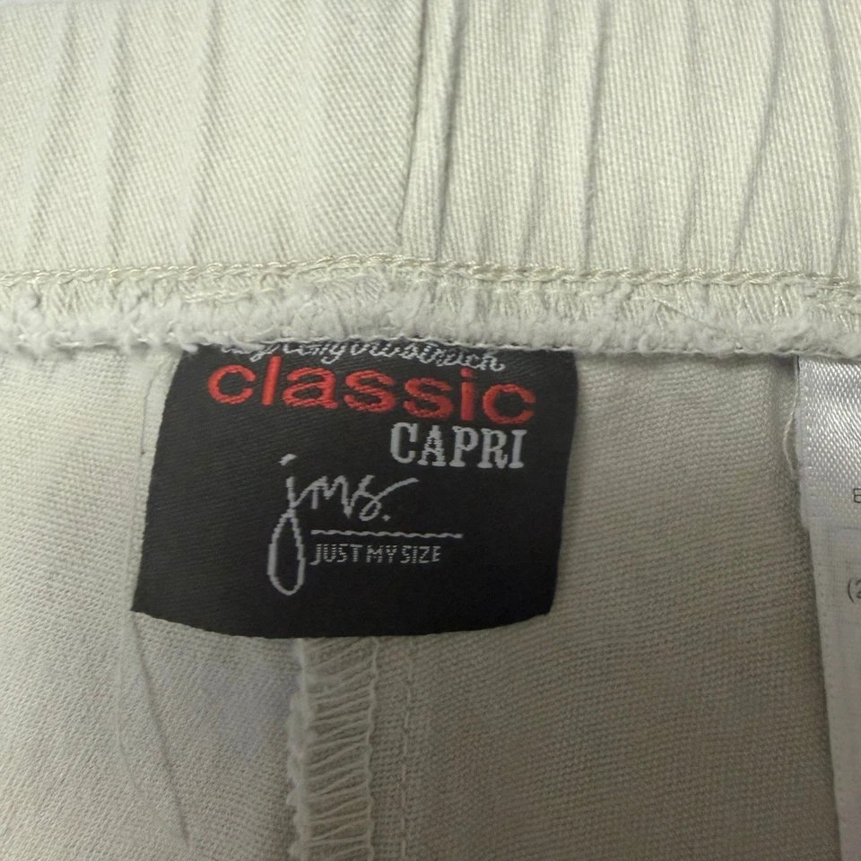 Pantalones capri JMS Just My Size para mujer 3X 22W/24W beige con botones acento cintura elástica Foto 4 de 4
