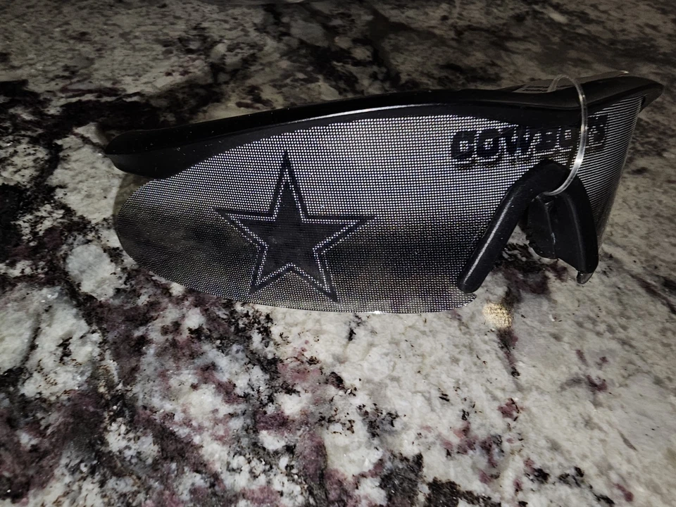 Nuevas gafas de sol Dallas Cowboys Foto 2 de 4