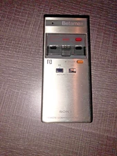 Genuine Sony Betamax Remote Commander RMT-214 Made in Japan Clean Turns On