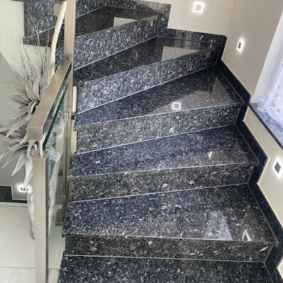 Treppe Labrador Blue Pearl poliert 2cm Stärke Trittstufe Setzstufe Sockel 