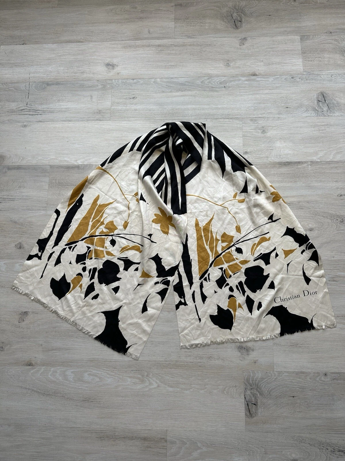 Foulard femme vintage Christian Dior en soie imprimé géométrique multicolore 175x50cm 