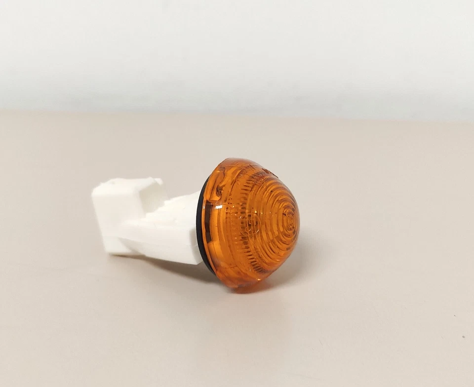 FANALINO FRECCIA LATERALE FIAT SEICENTO - FIAT 600 92 -MULTIPLA LUCCIOLA ARANCIO - Immagine 2 di 4