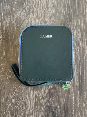 La Mer Tiny Trunk/Wristlet Case Emerald/Blue  Color 10cm x 10.8cm x 3.2cm NEW