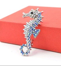 SILVER TONE SEAHORSE  DIAMANTE CRYSTAL BROOCH crystal brooch pin seahorse 688