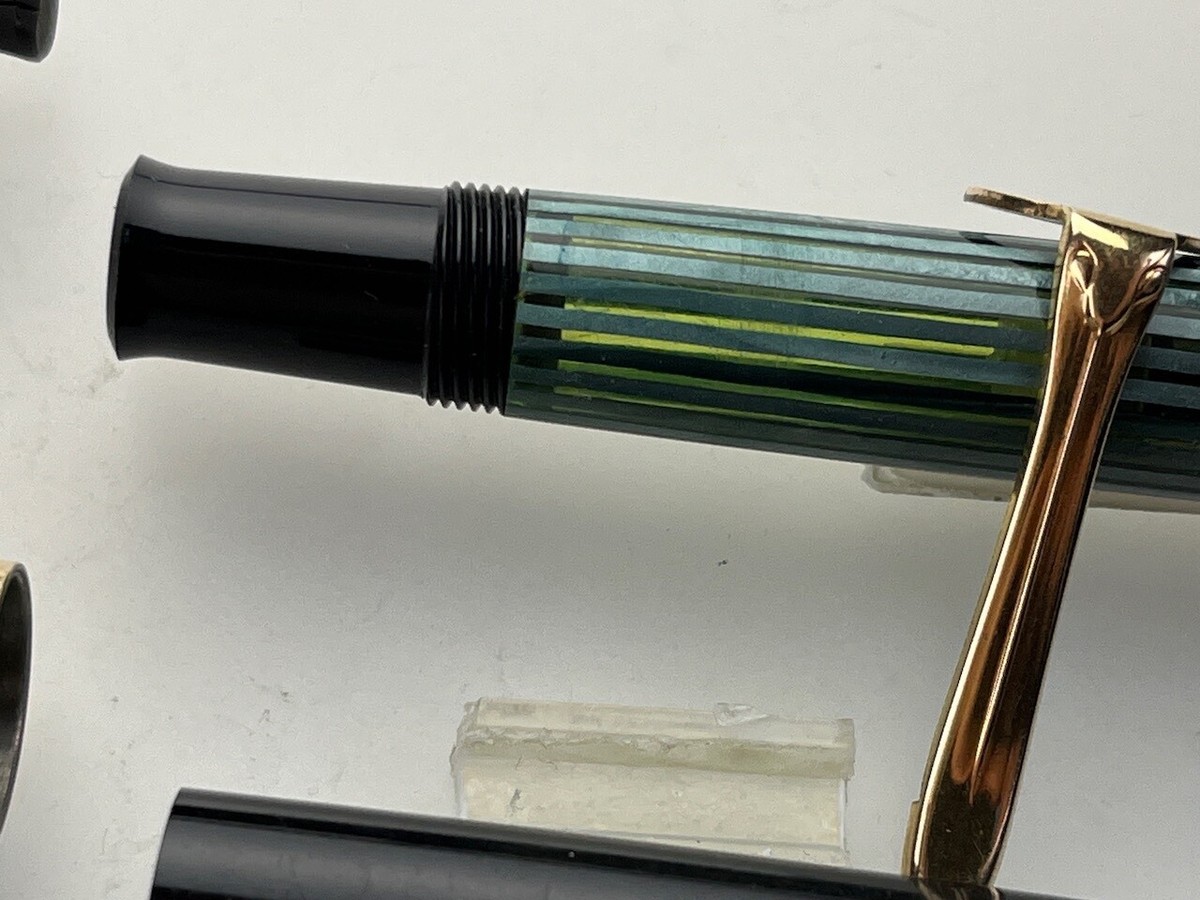 ヴィンテージ pelikan400 クーゲルMニブ（KM） One of my customers gave me this vintage Pelikan 400 today