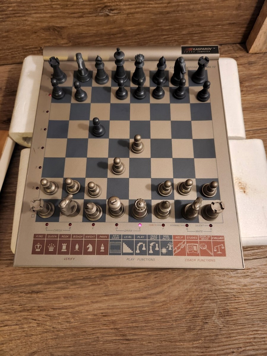  SciSys Kasparov Chess Computer MK12 : Toys & Games