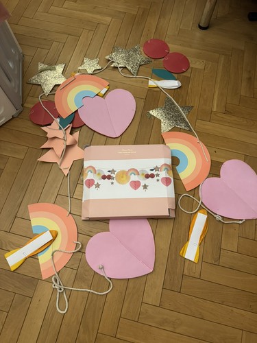 Meri Meri 11 ft Giant Honeycomb ( Summer Icon) Garland RRP £58.50