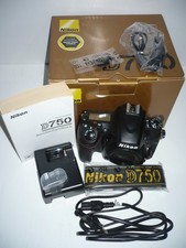 Nikon D750 Gehäuse mit Batteriegriff Nikon MB-D16