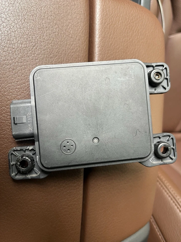 HYUNDAI SONATA FRONT CRUISE CONTROL DISTANCE SENSOR RADAR MODULE OEM 2020 - 2023 - Image 2 of 2