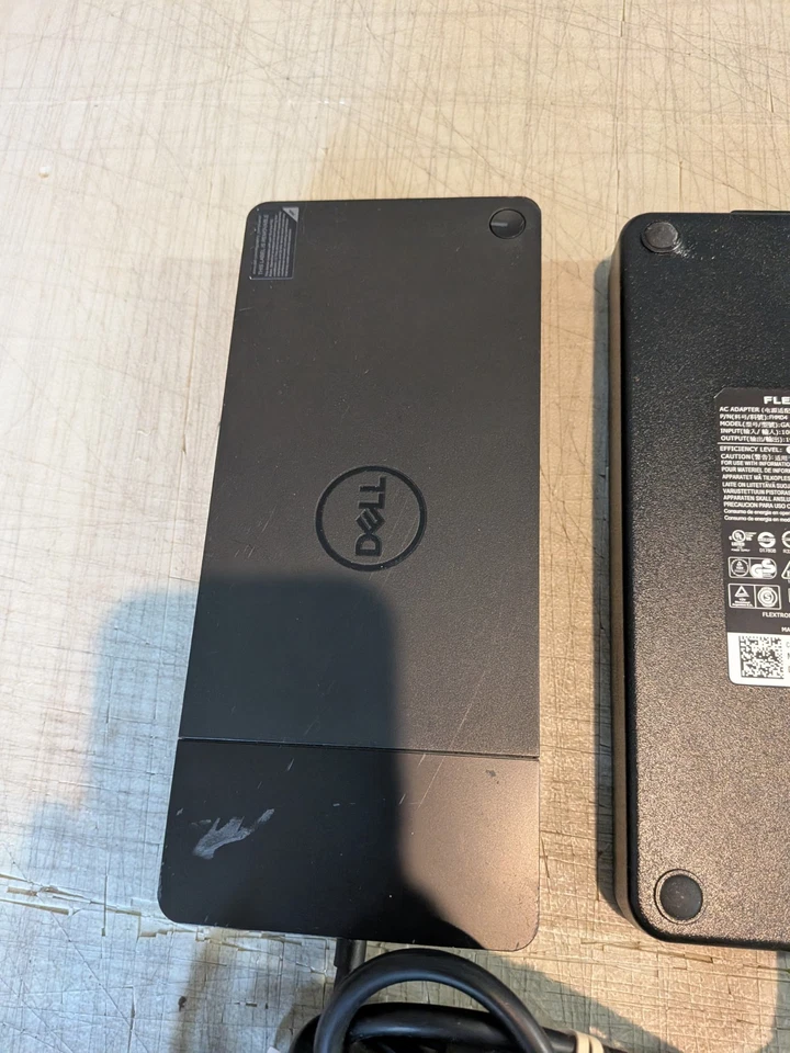 Base Dell WD19 Performance USB-C con fuente de alimentación, funciona perfectamente  Foto 3 de 4